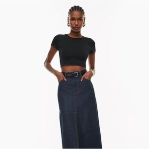 Babaton Contour Crew Cropped T-Shirt